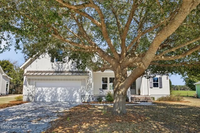 5988 Gray Squirrel Path, Southport, NC 28461