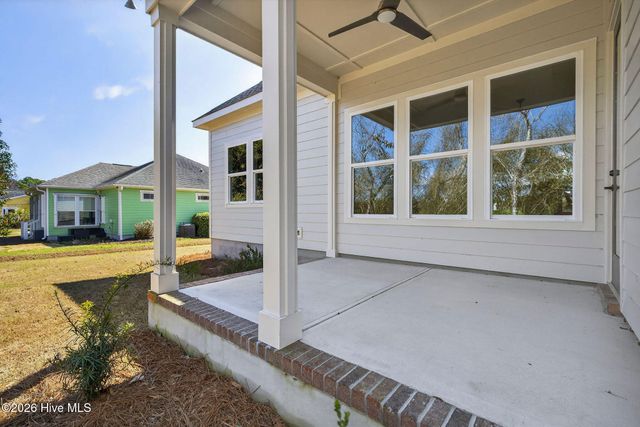 5988 Gray Squirrel Path, Southport, NC 28461