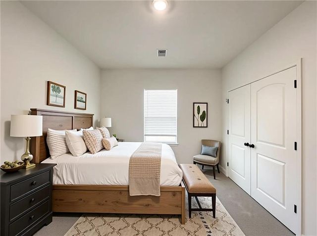 309 SW Hawthorne Court, Blue Springs, MO 64014