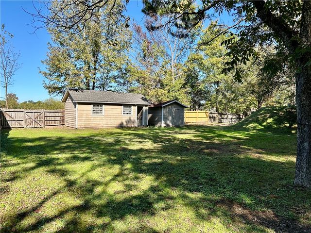 2502 W 12th Street, Russellville, AR 72801