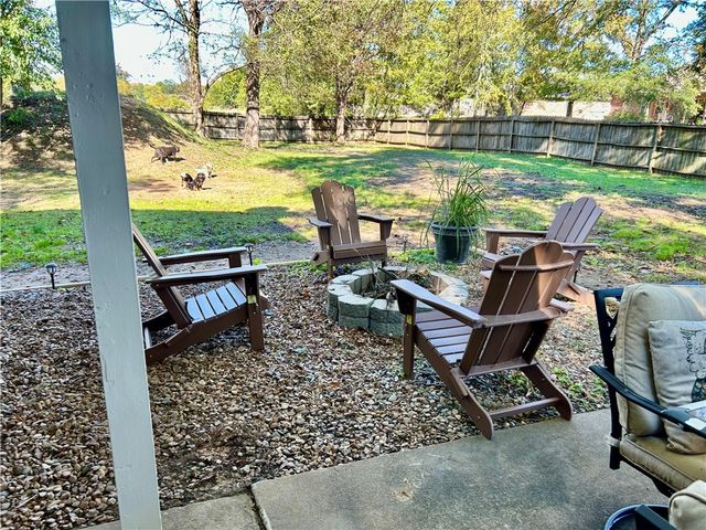 2502 W 12th Street, Russellville, AR 72801