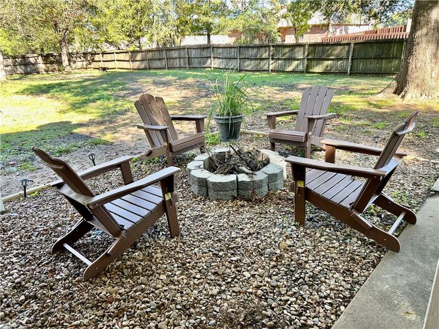 2502 W 12th Street, Russellville, AR 72801