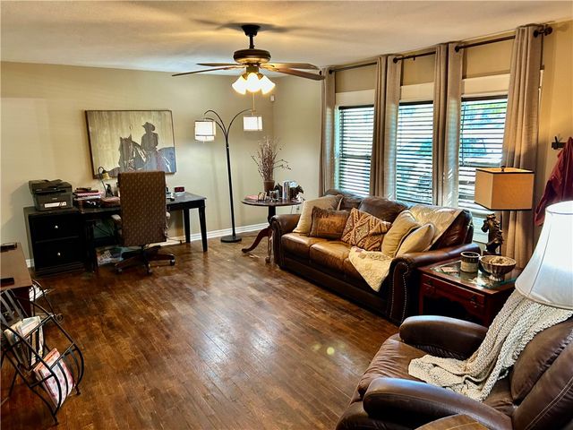 2502 W 12th Street, Russellville, AR 72801