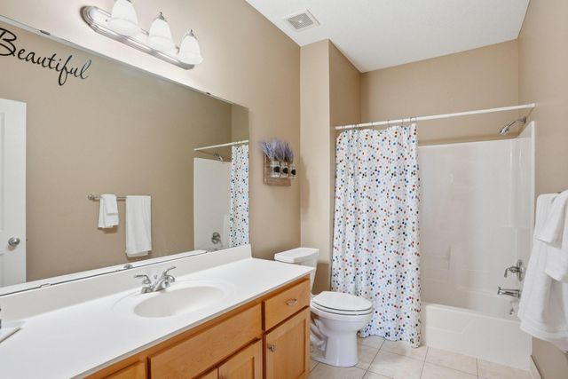 10140 Deer Haven Court, Lakeville, MN 55044