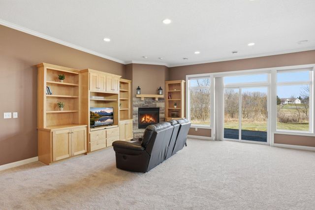 10140 Deer Haven Court, Lakeville, MN 55044