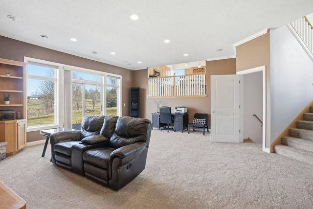 10140 Deer Haven Court, Lakeville, MN 55044