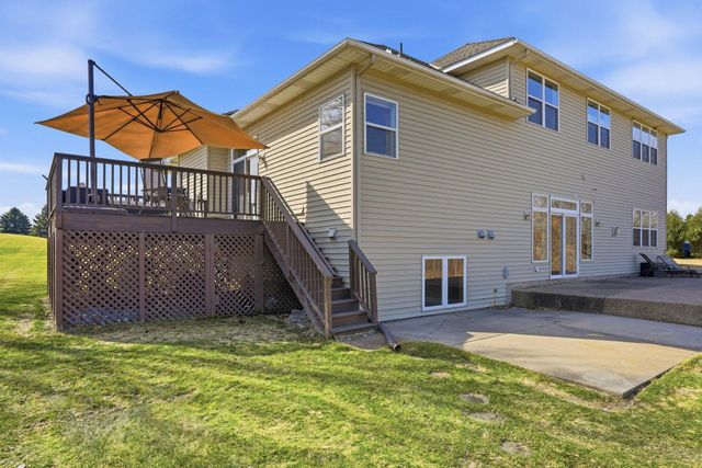 10140 Deer Haven Court, Lakeville, MN 55044