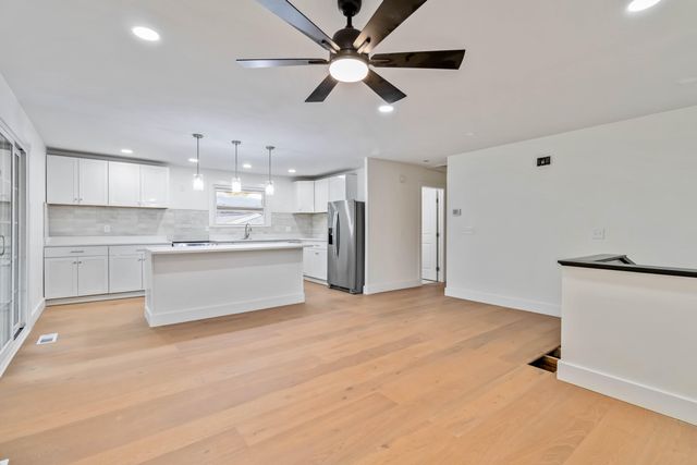 1551 Meadow Hill Court, Florence, KY 41042