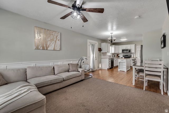 244 W VINEYARD WAY, Saratoga Springs, UT 84045