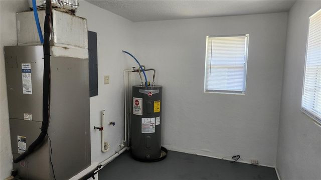 565 3RD AVENUE, Daytona Beach, FL 32114