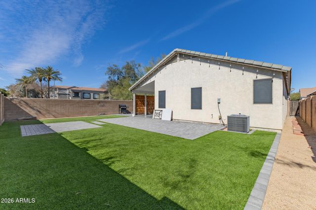 2403 E Rosemonte Drive, Phoenix, AZ 85050