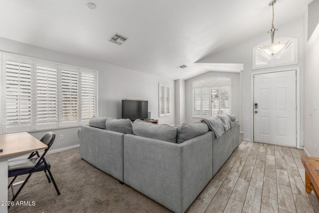 2403 E Rosemonte Drive, Phoenix, AZ 85050