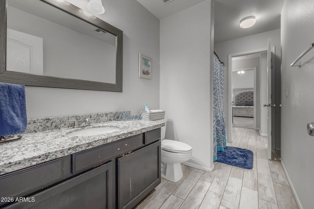 Image 22 of property listing at 2403 E Rosemonte Drive, Phoenix, AZ 85050