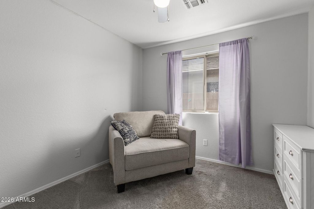 Image 24 of property listing at 2403 E Rosemonte Drive, Phoenix, AZ 85050