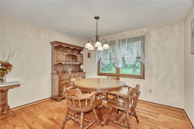 1443 Loughton Drive, Webster, NY 14580