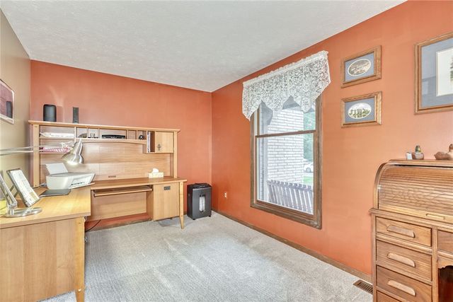 1443 Loughton Drive, Webster, NY 14580