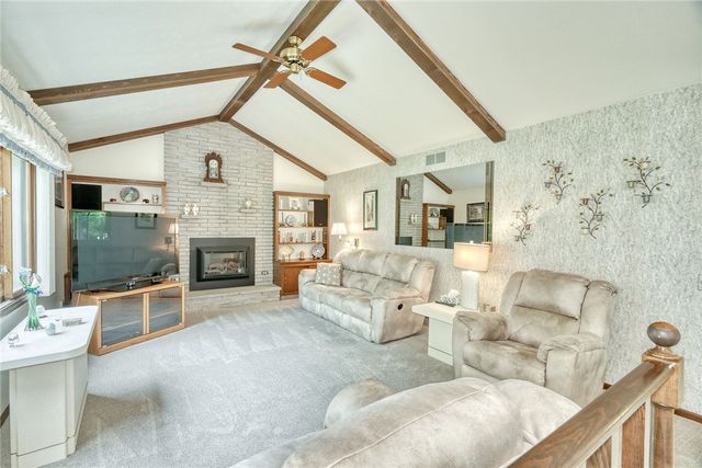 1443 Loughton Drive, Webster, NY 14580