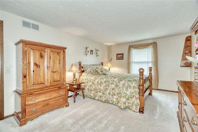 1443 Loughton Drive, Webster, NY 14580