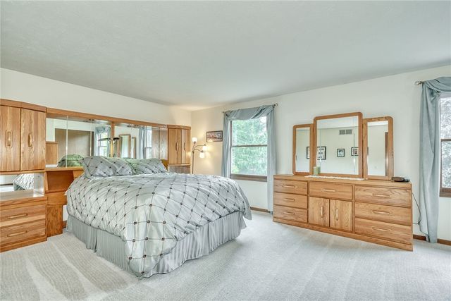 1443 Loughton Drive, Webster, NY 14580