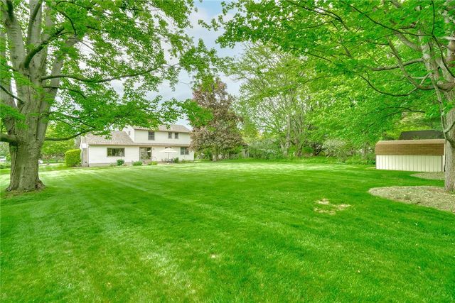1443 Loughton Drive, Webster, NY 14580
