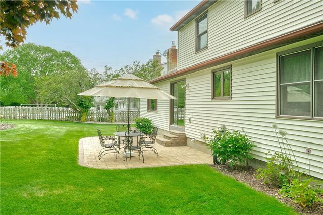 1443 Loughton Drive, Webster, NY 14580