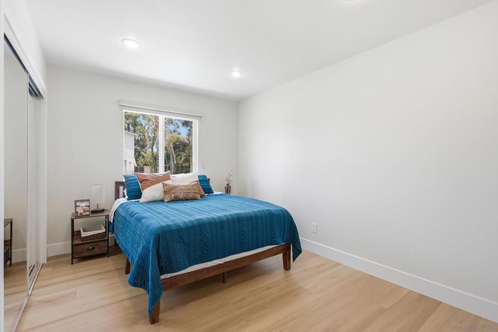 Image 13 of property listing at 4639 Iroquois Ave, San Diego, CA 92117