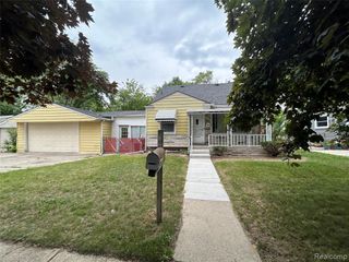 20501 Wakenden, Redford, MI 48240