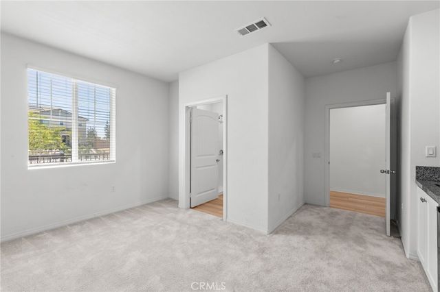 16571 Wyndham 9, Fontana, CA 92336