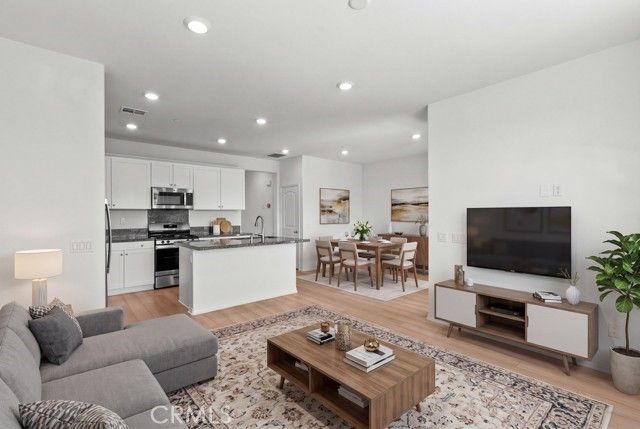 16571 Wyndham 9, Fontana, CA 92336
