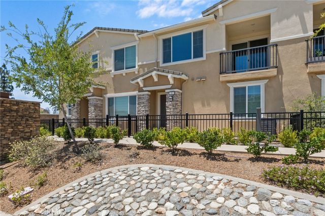 16571 Wyndham 9, Fontana, CA 92336