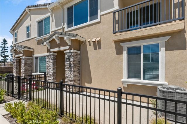 16571 Wyndham 9, Fontana, CA 92336