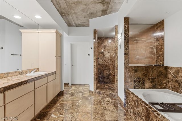 360 East Desert Inn Road 607, Las Vegas, NV 89109