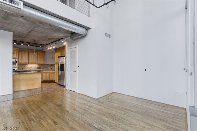 360 East Desert Inn Road 607, Las Vegas, NV 89109