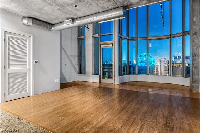 360 East Desert Inn Road 607, Las Vegas, NV 89109