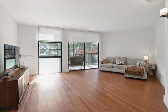 3101 N Country Club Drive 102, Aventura, FL 33180