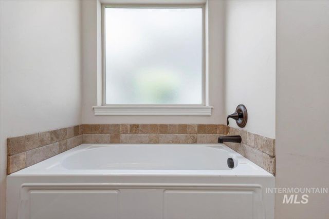 1625 Brookfield Court, Twin Falls, ID 83301