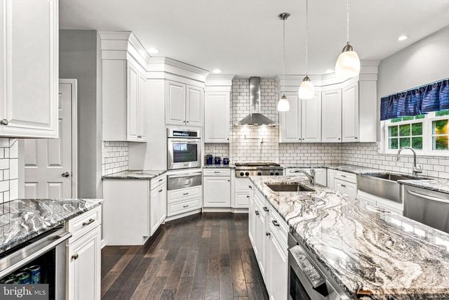 445 WATERFORDS EDGE CT, Atco, NJ 08004