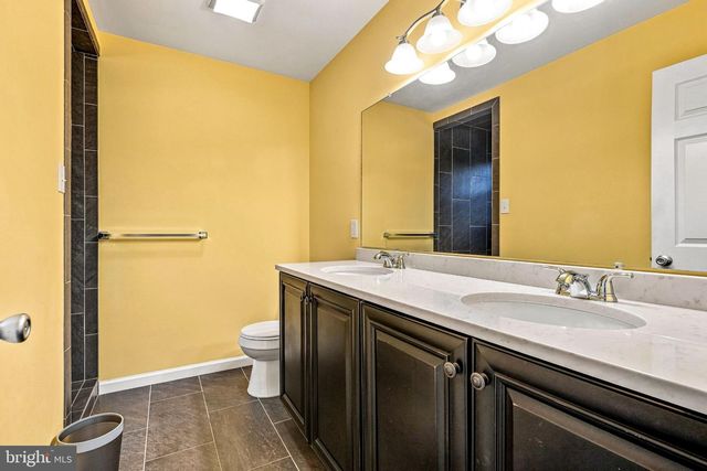 445 WATERFORDS EDGE CT, Atco, NJ 08004