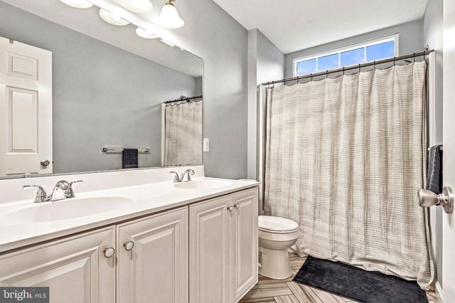 445 WATERFORDS EDGE CT, Atco, NJ 08004
