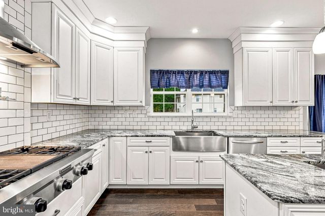 445 WATERFORDS EDGE CT, Atco, NJ 08004