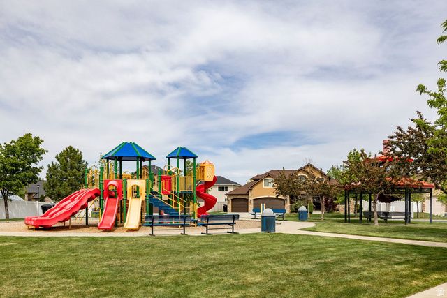 1844 W 2300 S, Woods Cross, UT 84087