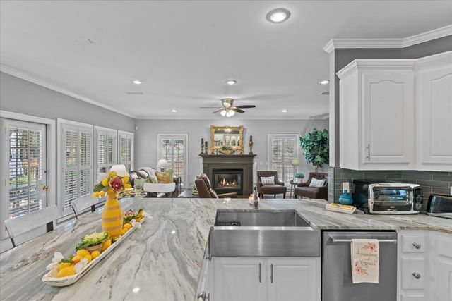 606 Royal Parkway, Dothan, AL 36305