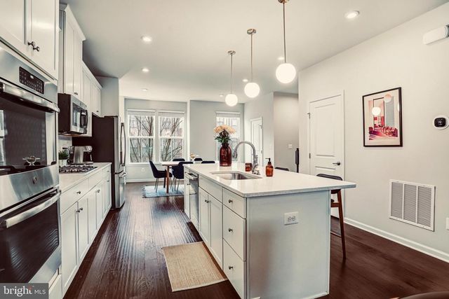 22317 SEABRING TER, Ashburn, VA 20148