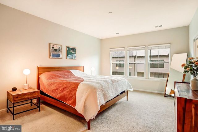 22317 SEABRING TER, Ashburn, VA 20148