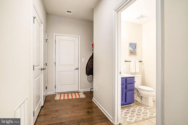 22317 SEABRING TER, Ashburn, VA 20148