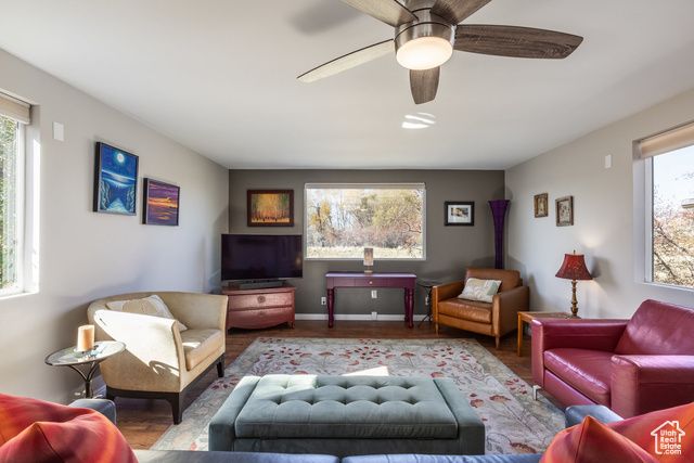 385 N HAWTHORNE DR, Kamas, UT 84036