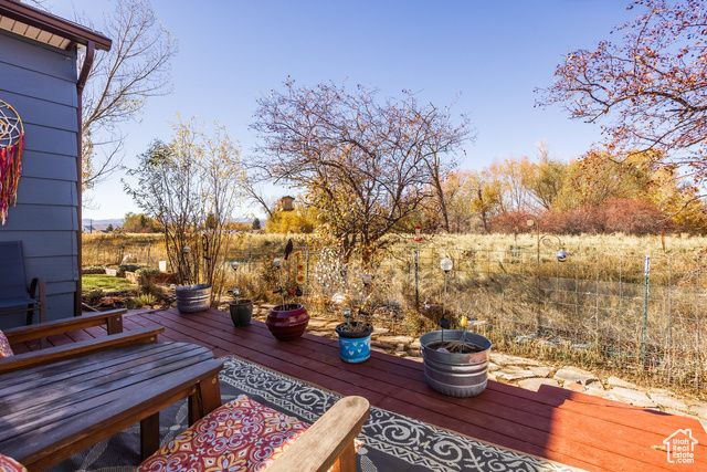 385 N HAWTHORNE DR, Kamas, UT 84036