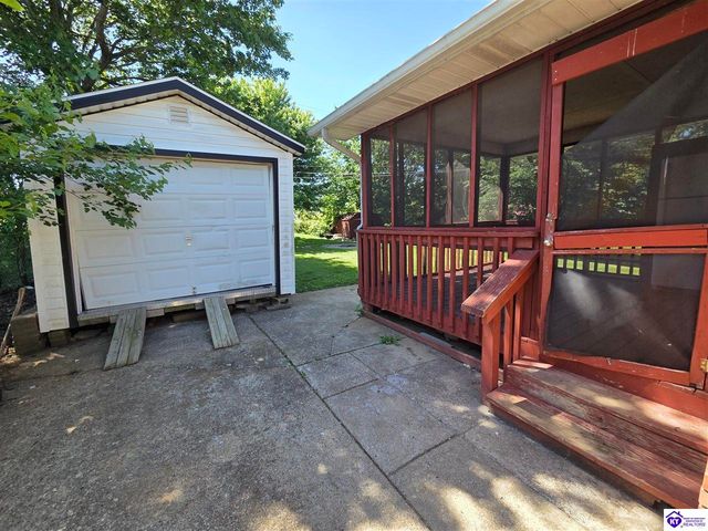 1023 Greenway Drive, Elizabethtown, KY 42701