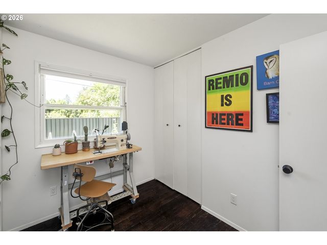 11507 Se YAMHILL St, Portland, OR 97216