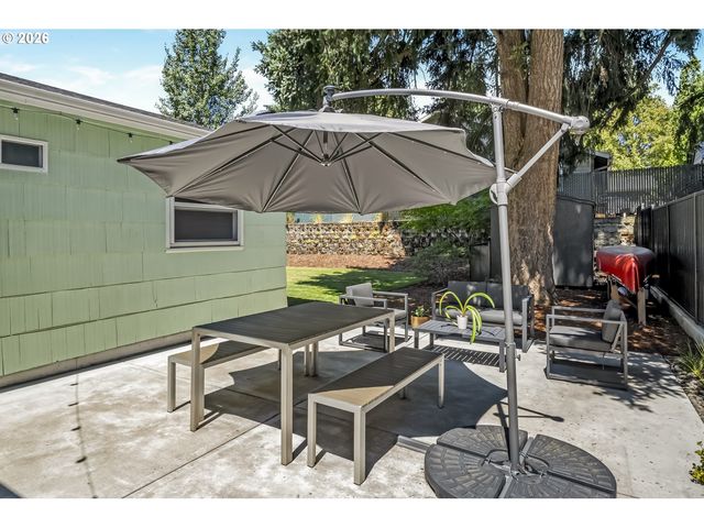 11507 Se YAMHILL St, Portland, OR 97216